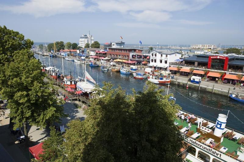 Hotel Am Alten Strom Rostock Exterior foto
